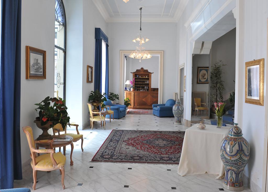 Grande Albergo Quattro Stagioni 리에티 외부 사진